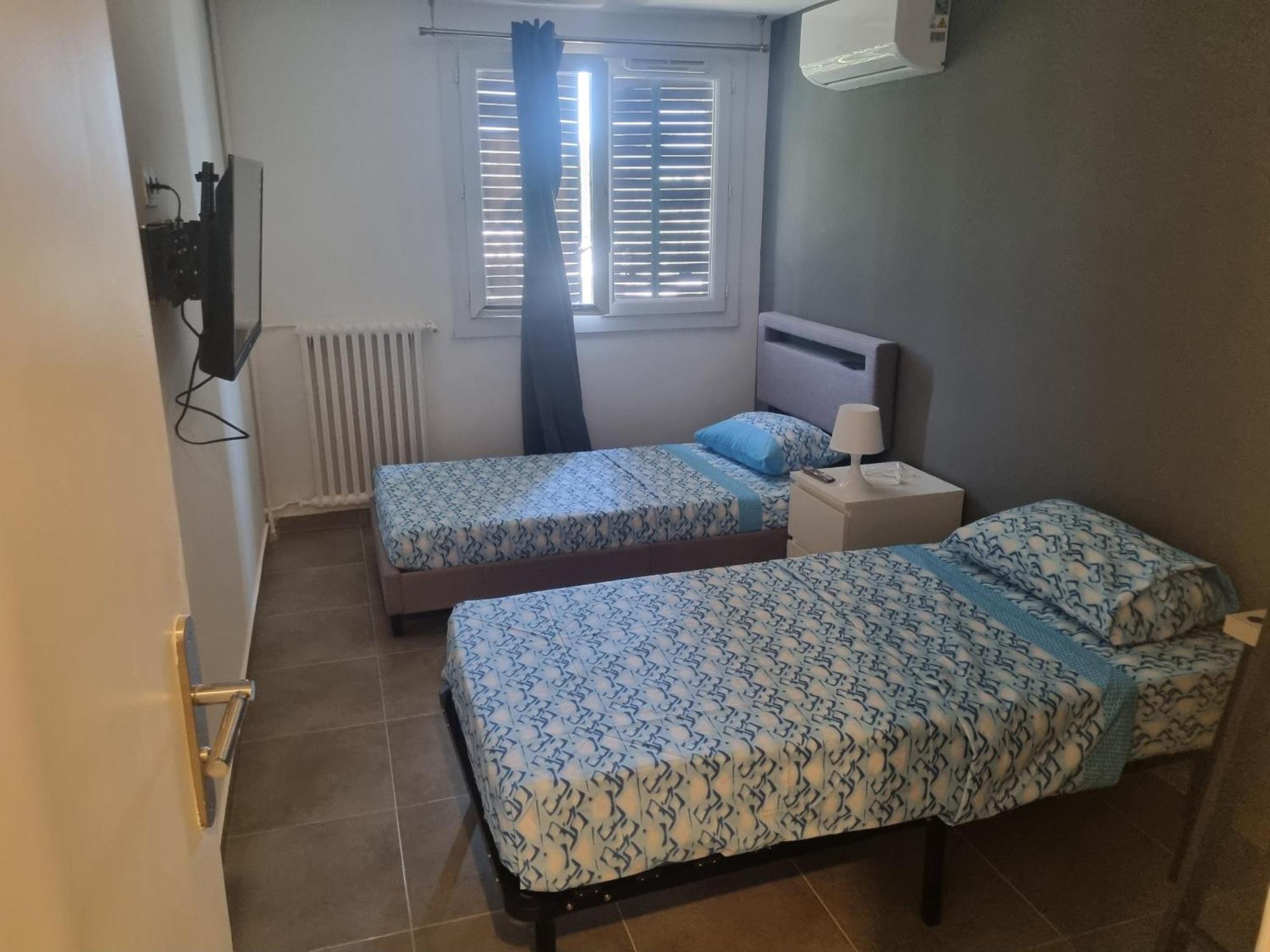 Chambre Privative Renove 2024, Climatisation, Tramway Sur Place , 12 Min Centre, 16 Min Plage, Apercu Lateral Mer, 2 Wc Avec 2 Salle De Bain, Private Room Renovated 2024, Air-Conditioned , Tram On Spot, 2 Toilets And 2 Bathrooms Nice Eksteriør billede